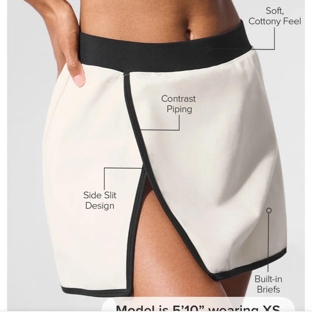 ALO Yoga Cream Skort with Black Trim
